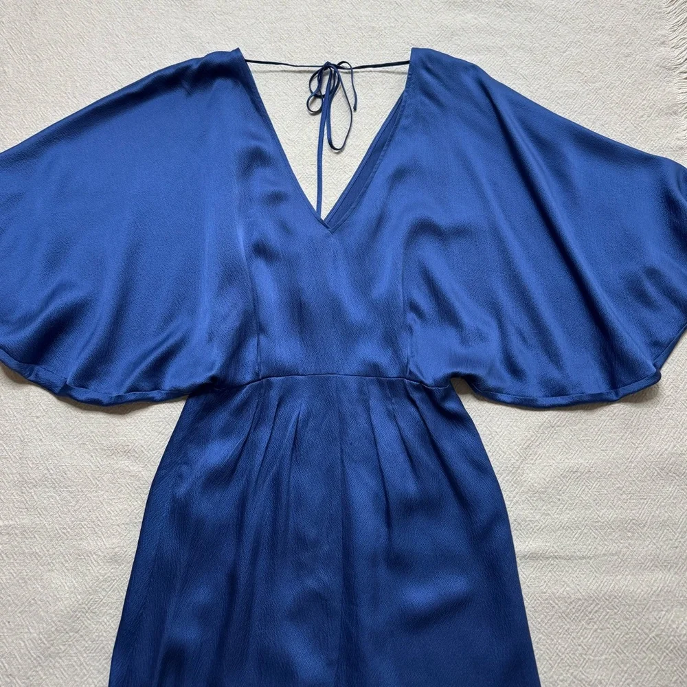 ESCADA Silk Cornflower Blue Vneck Satin Batwing Midi Dress 36 S - Picture 4 of 9